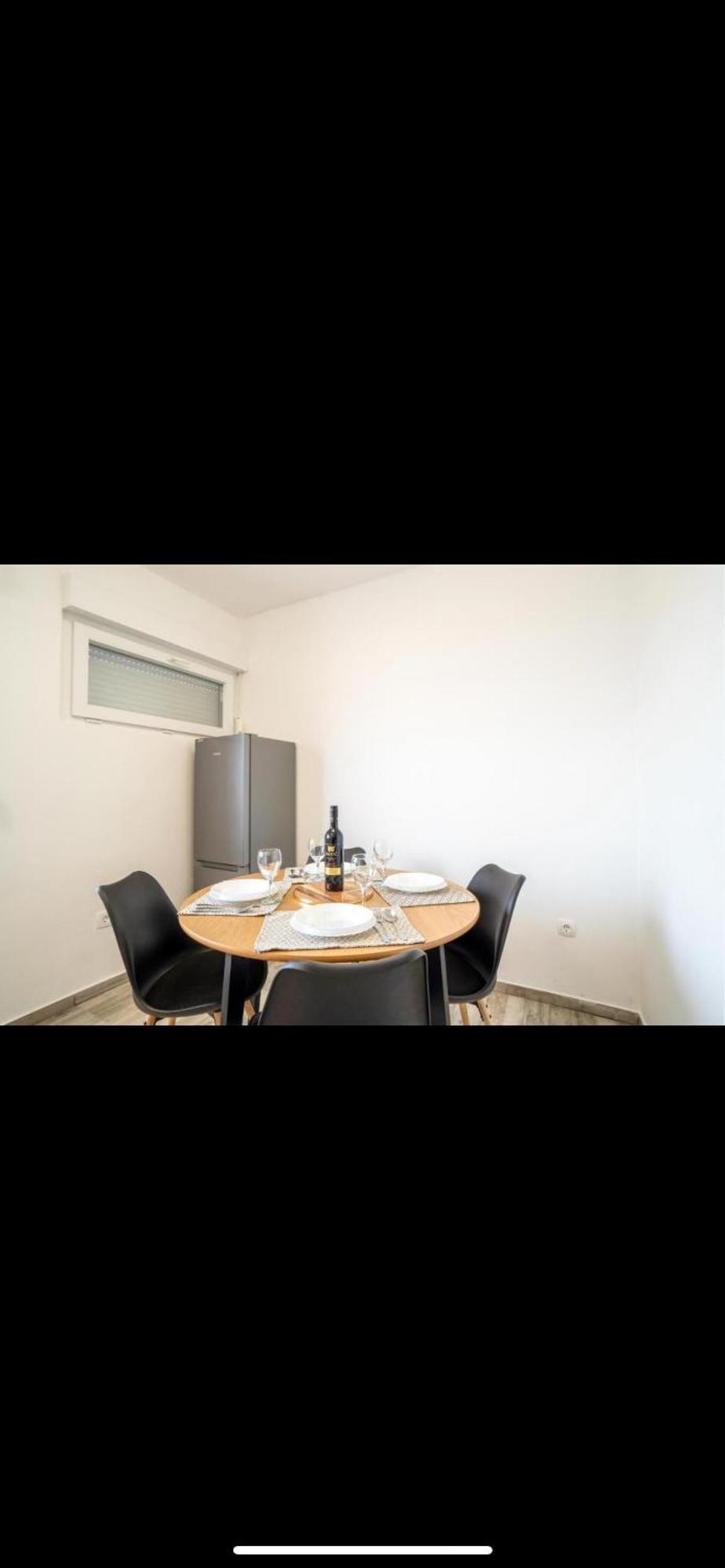 Apartman Jan 카를로바크 외부 사진